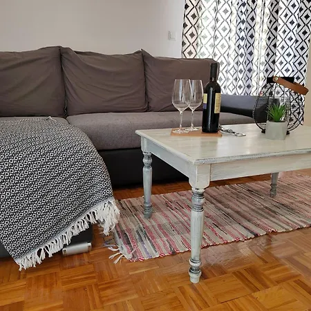 Апартаменти Rustic Istria Пула